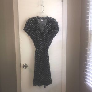 Old Navy, medium, black and white polka dot wrap dress